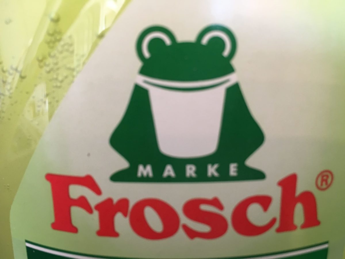 Frosch Plastikmull Nachhaltigkeit Supermarkt Inside