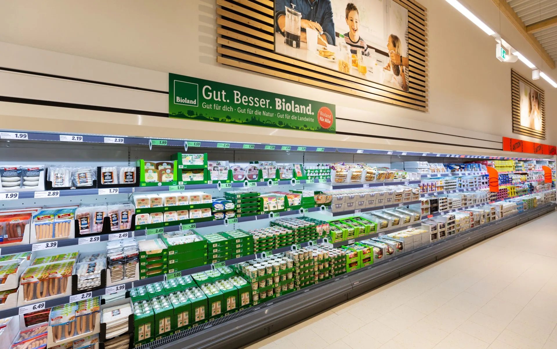 Lidl setzt höhere Tierwohlstandards um! - Supermarkt Inside